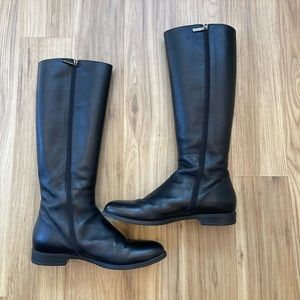 Pollini black boots very good condition